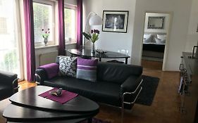 Apartmenthaus Zentrum Komfort Apartments Mit Minikuechen Verschiedener Groessen